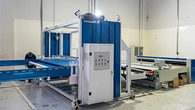 Apliadora automática de cuero