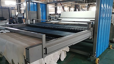 Máquina apiladora de cuero