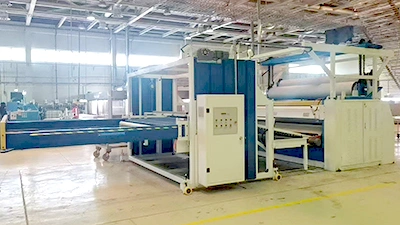 Máquina apiladora de cuero