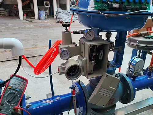 Sistema Automático de Mezcla y Dosificación de Agua para Bombos de Curtiduría